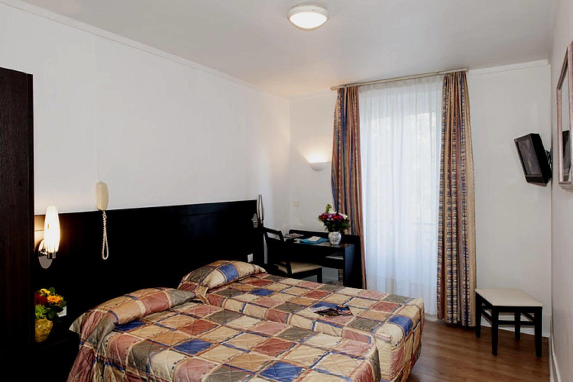 Amiot Hotel Париж Екстериор снимка